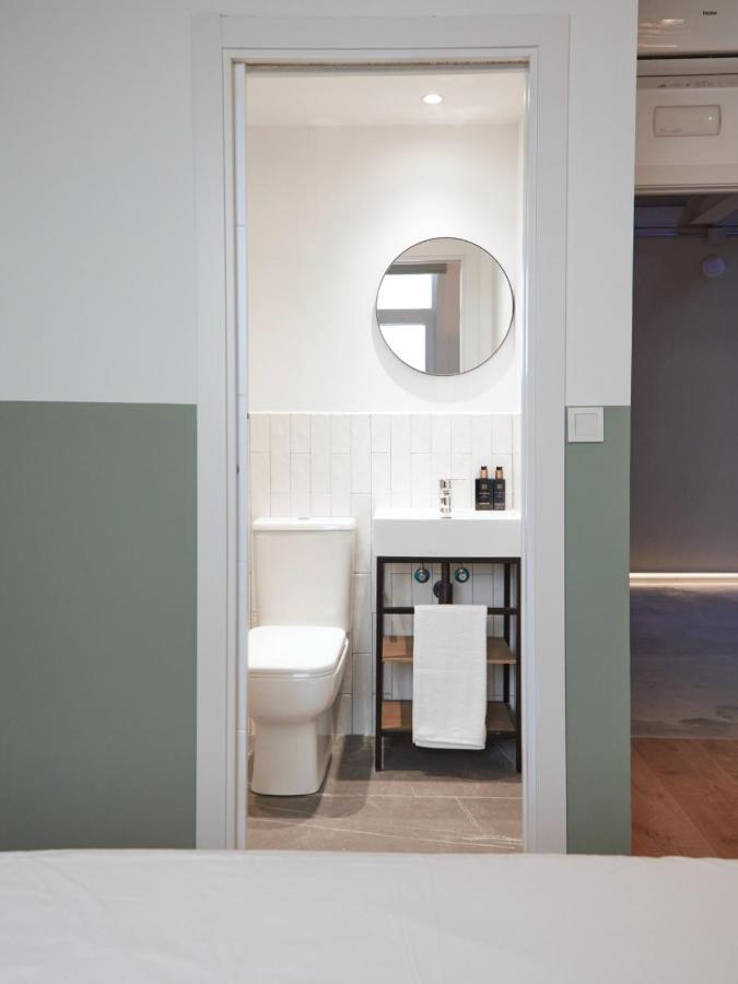 Bright Ensuite Rooms In Madrid, Sk Exterior photo